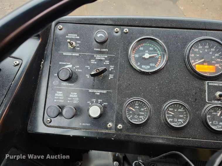 image for item DO4212 2006 Gillig G29B102N4  transit bus