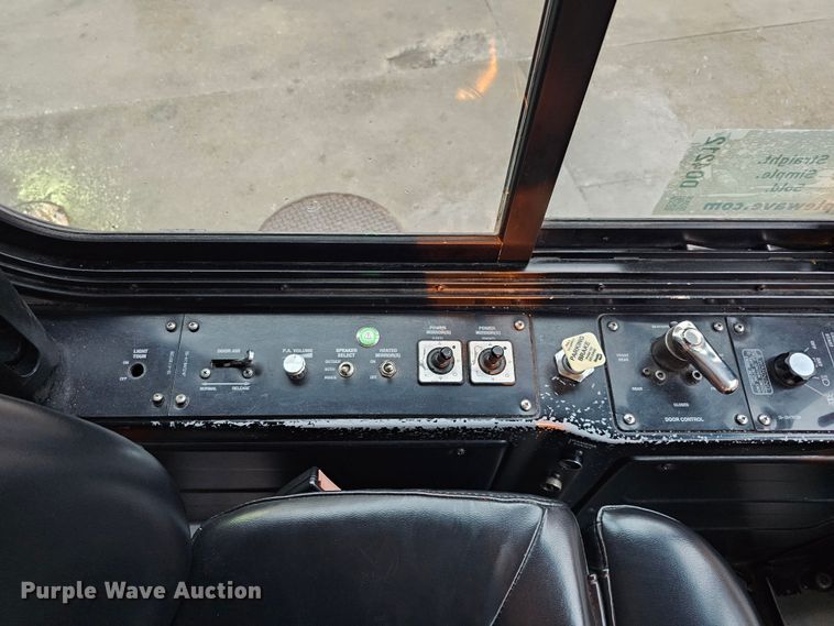 image for item DO4212 2006 Gillig G29B102N4  transit bus