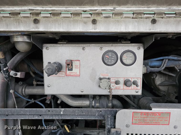 image for item DO4212 2006 Gillig G29B102N4  transit bus