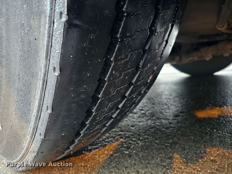 image for item DO4212 2006 Gillig G29B102N4  transit bus