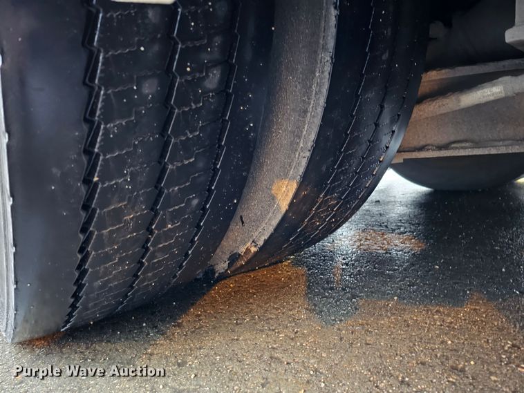 image for item DO4212 2006 Gillig G29B102N4  transit bus