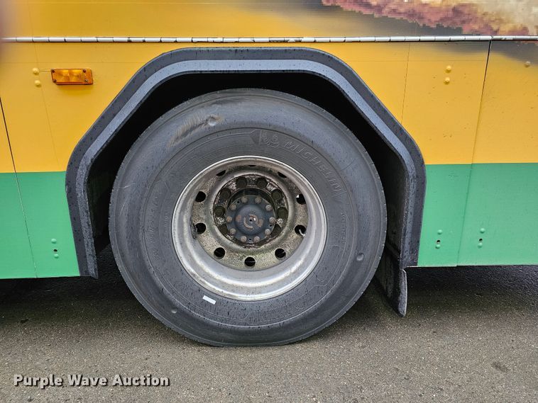 image for item DO4212 2006 Gillig G29B102N4  transit bus