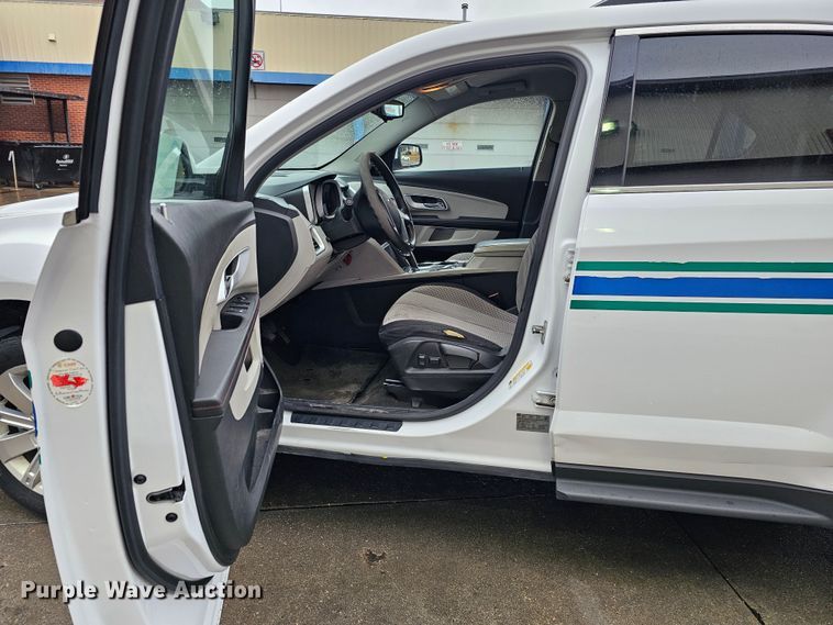 image for item DO4213 2010 Chevrolet Equinox LT  SUV