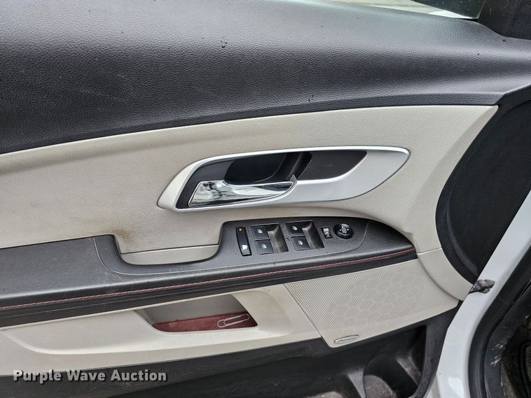 image for item DO4213 2010 Chevrolet Equinox LT  SUV