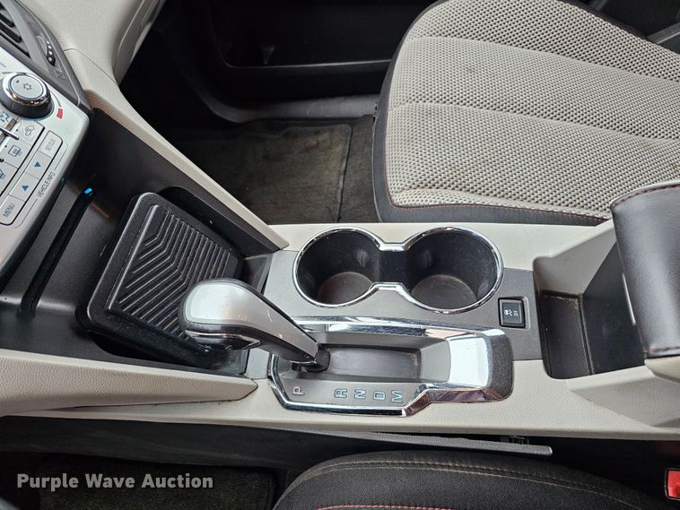 image for item DO4213 2010 Chevrolet Equinox LT  SUV