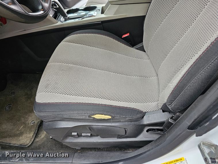 image for item DO4213 2010 Chevrolet Equinox LT  SUV