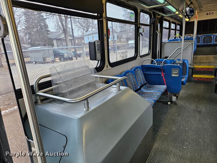 image for item DO4216 2006 Gillig G29B102N4  transit bus