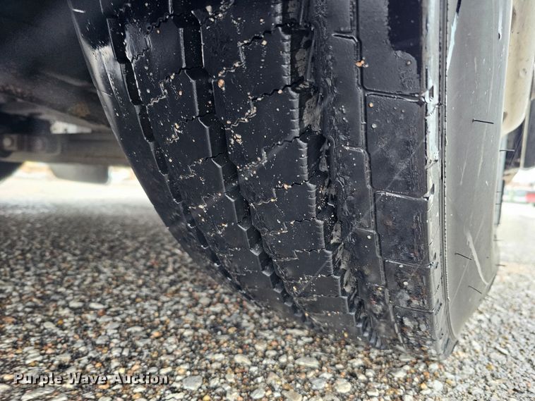 image for item DO4216 2006 Gillig G29B102N4  transit bus