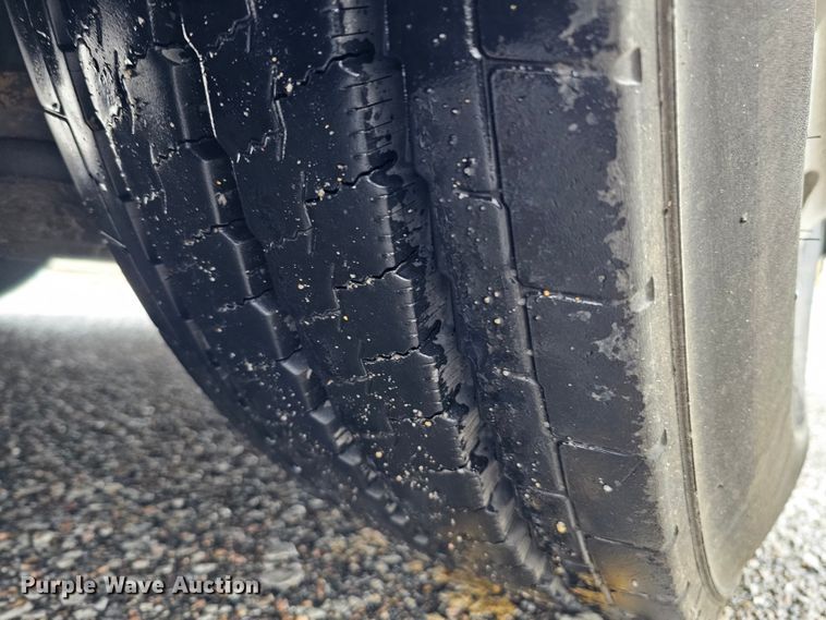 image for item DO4216 2006 Gillig G29B102N4  transit bus