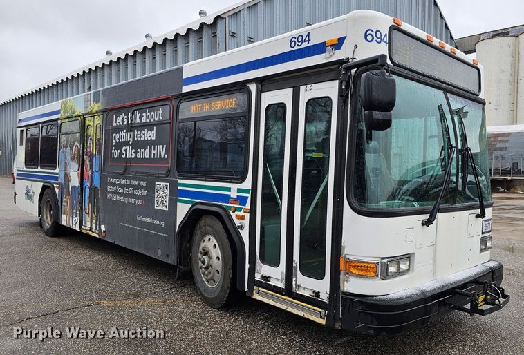 image for item DO4217 2006 Gillig G29B102N4  transit bus