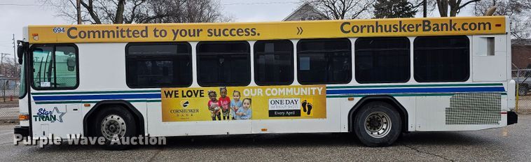 image for item DO4217 2006 Gillig G29B102N4  transit bus