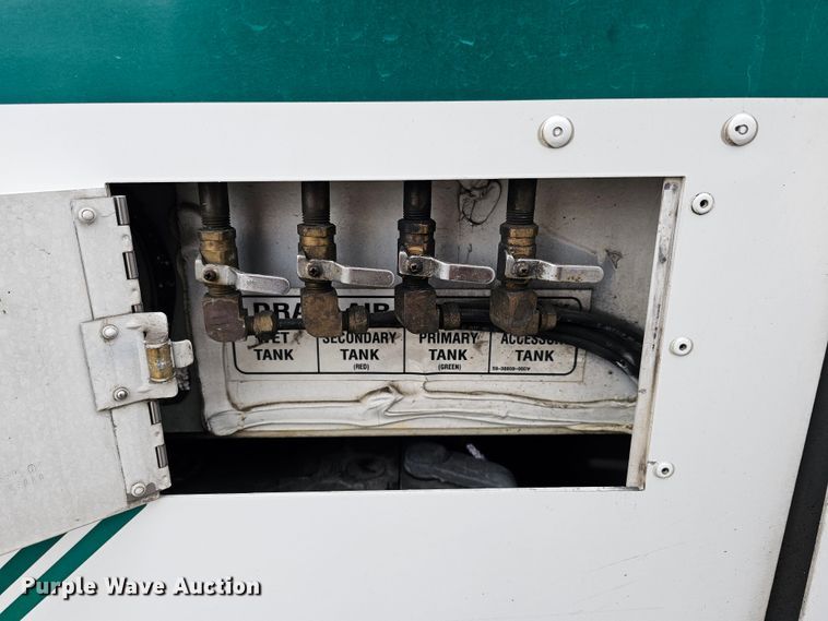 image for item DO4217 2006 Gillig G29B102N4  transit bus