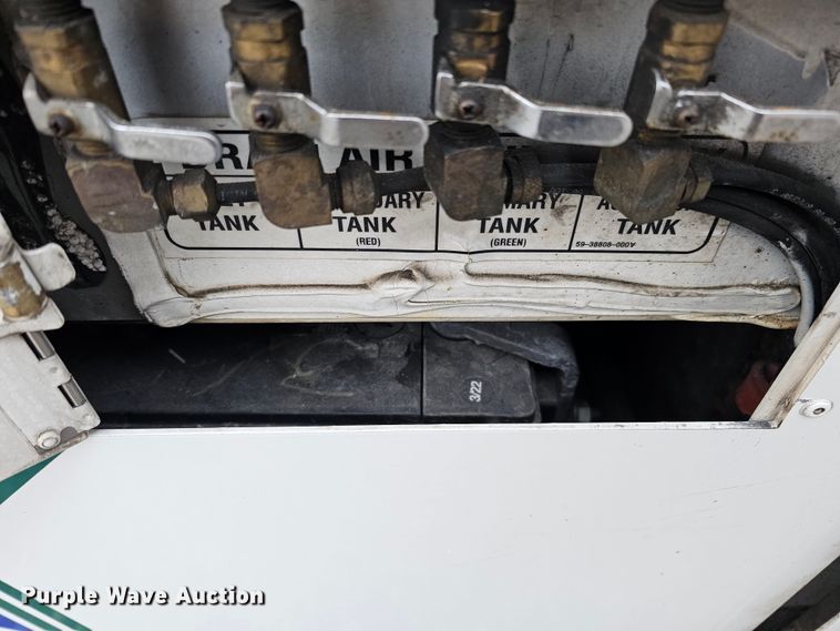 image for item DO4217 2006 Gillig G29B102N4  transit bus