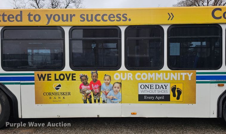 image for item DO4217 2006 Gillig G29B102N4  transit bus