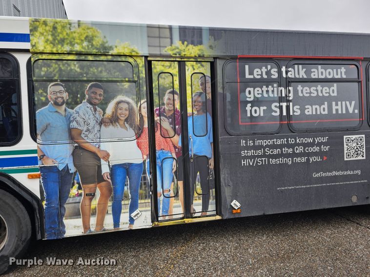 image for item DO4217 2006 Gillig G29B102N4  transit bus