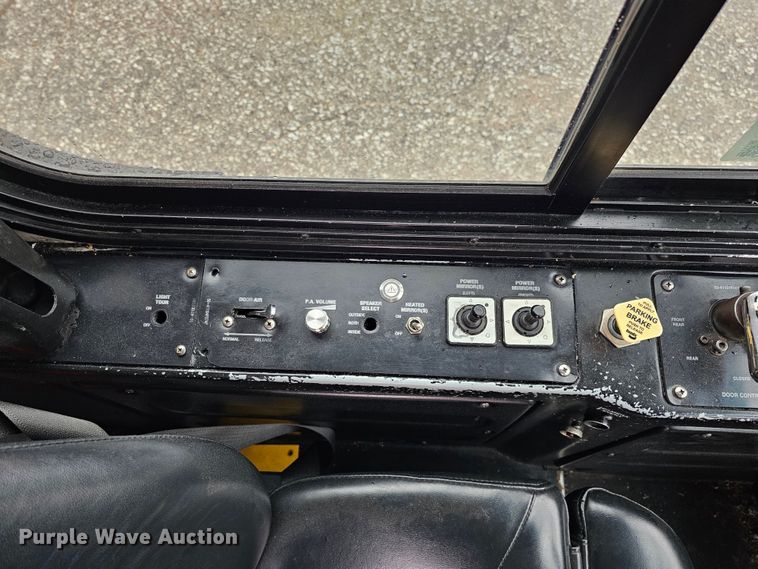 image for item DO4217 2006 Gillig G29B102N4  transit bus