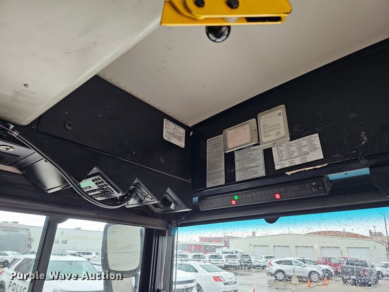 image for item DO4217 2006 Gillig G29B102N4  transit bus