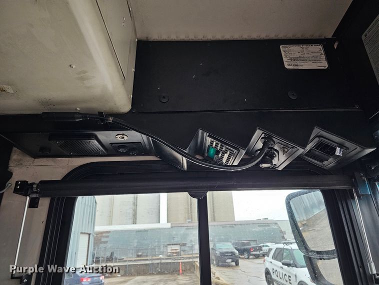 image for item DO4217 2006 Gillig G29B102N4  transit bus