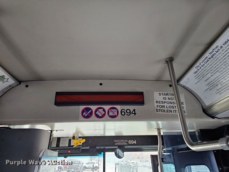 image for item DO4217 2006 Gillig G29B102N4  transit bus