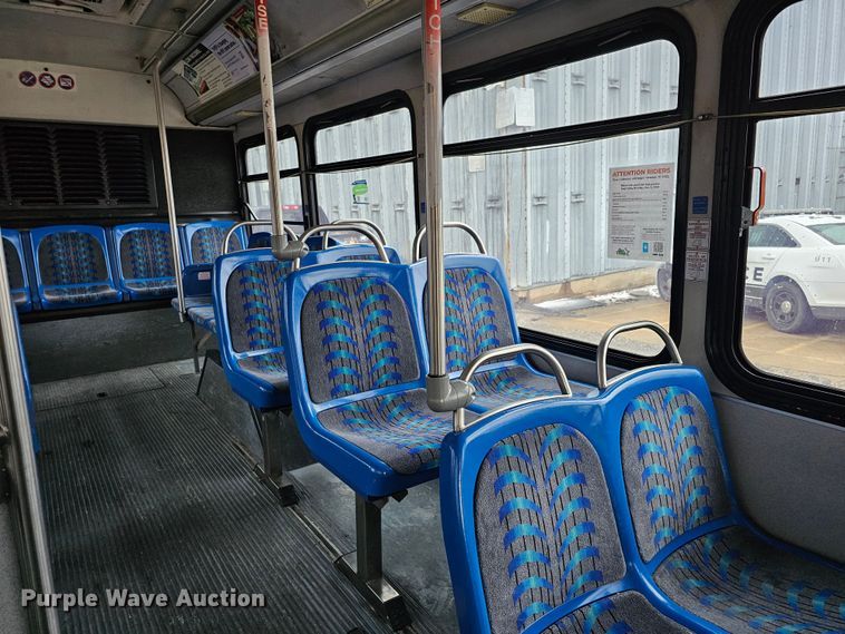 image for item DO4217 2006 Gillig G29B102N4  transit bus