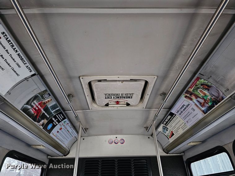 image for item DO4217 2006 Gillig G29B102N4  transit bus