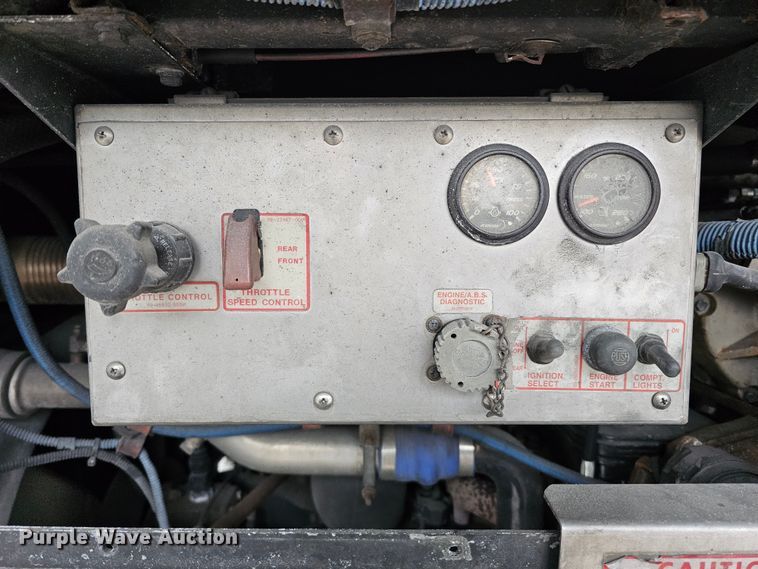 image for item DO4217 2006 Gillig G29B102N4  transit bus