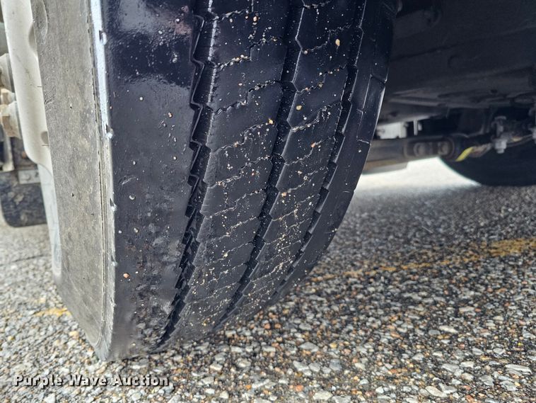 image for item DO4217 2006 Gillig G29B102N4  transit bus