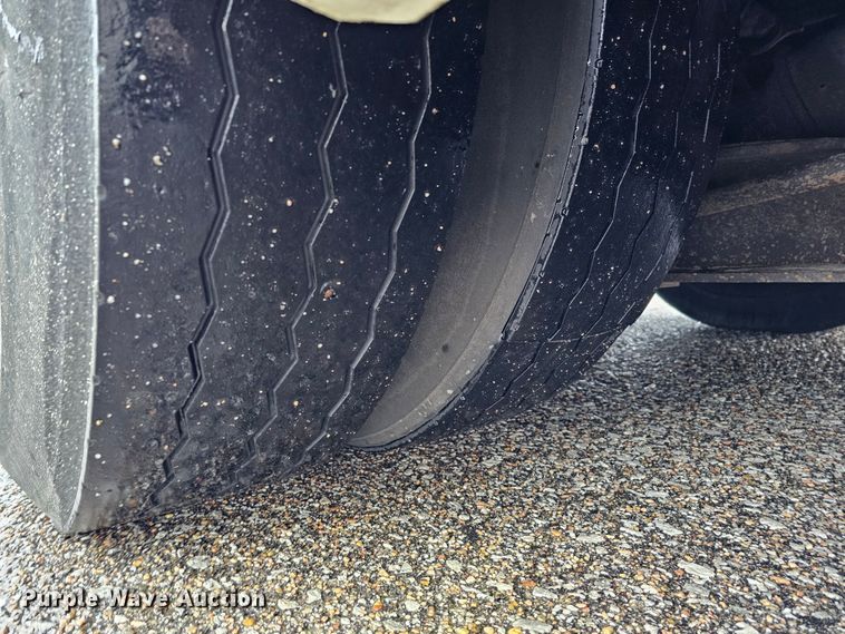 image for item DO4217 2006 Gillig G29B102N4  transit bus