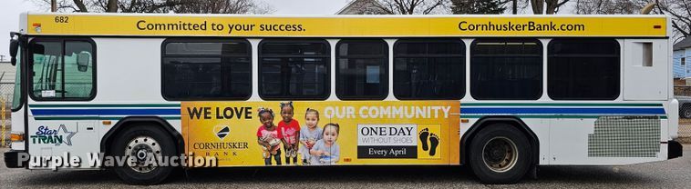 image for item DO4218 2006 Gillig G29B102N4  transit bus