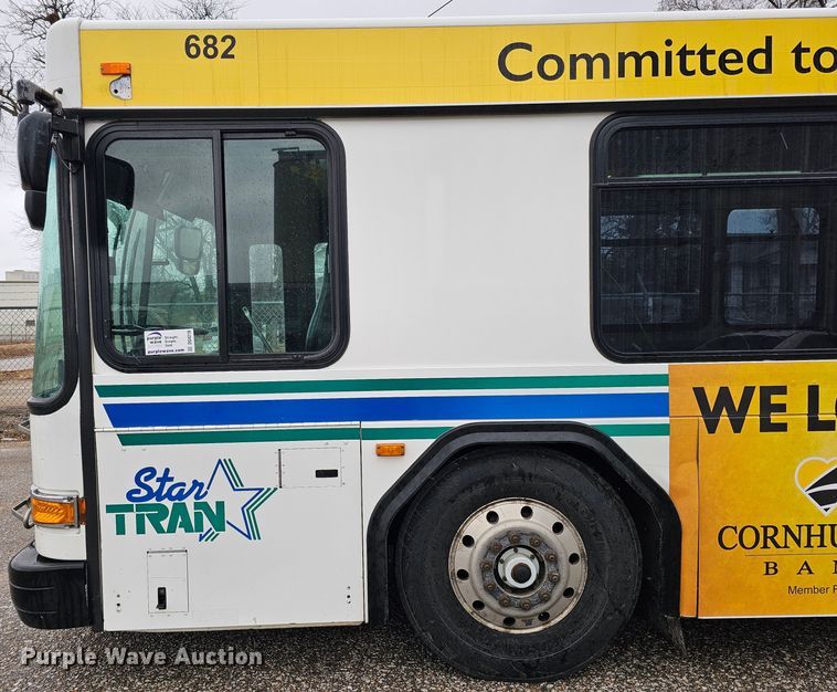 image for item DO4218 2006 Gillig G29B102N4  transit bus