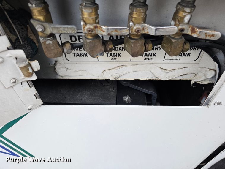 image for item DO4218 2006 Gillig G29B102N4  transit bus