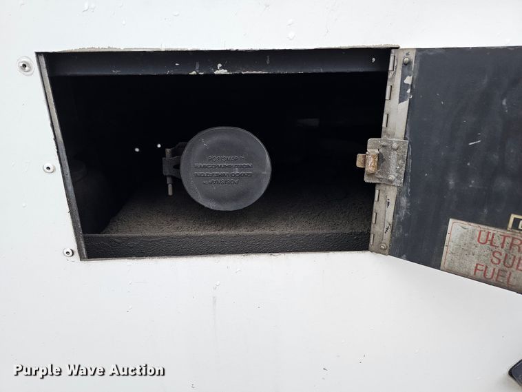 image for item DO4218 2006 Gillig G29B102N4  transit bus