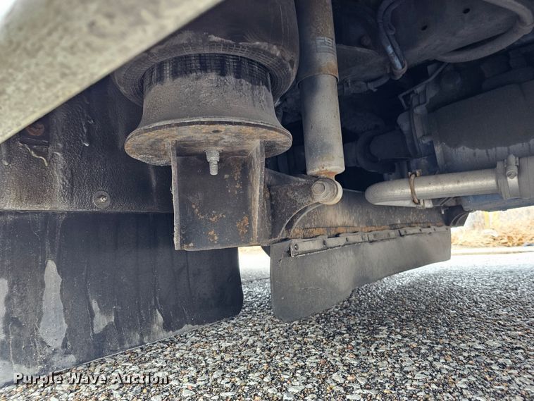 image for item DO4218 2006 Gillig G29B102N4  transit bus