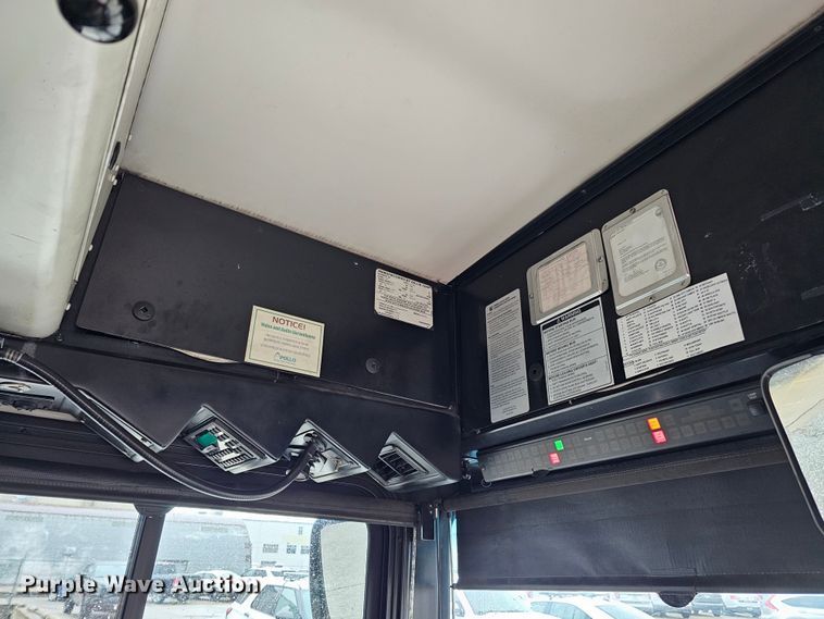 image for item DO4218 2006 Gillig G29B102N4  transit bus