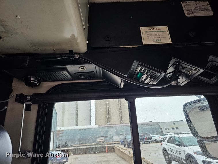 image for item DO4218 2006 Gillig G29B102N4  transit bus