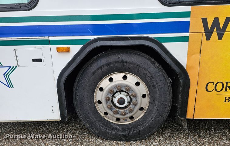 image for item DO4218 2006 Gillig G29B102N4  transit bus