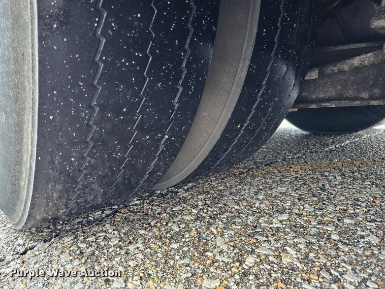 image for item DO4218 2006 Gillig G29B102N4  transit bus