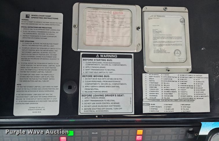 image for item DO4218 2006 Gillig G29B102N4  transit bus