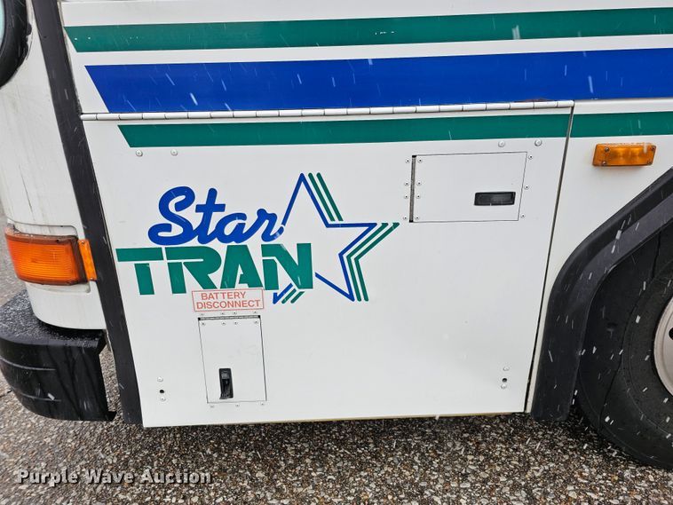 image for item DO4219 2006 Gillig G2B102N4  transit bus