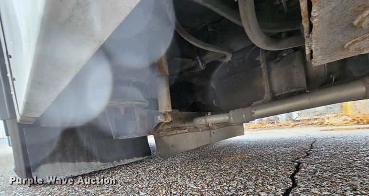 image for item DO4219 2006 Gillig G2B102N4  transit bus