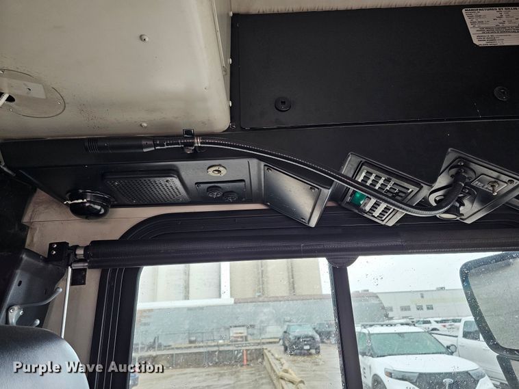 image for item DO4219 2006 Gillig G2B102N4  transit bus