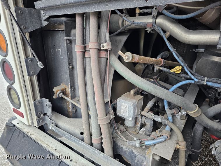 image for item DO4219 2006 Gillig G2B102N4  transit bus