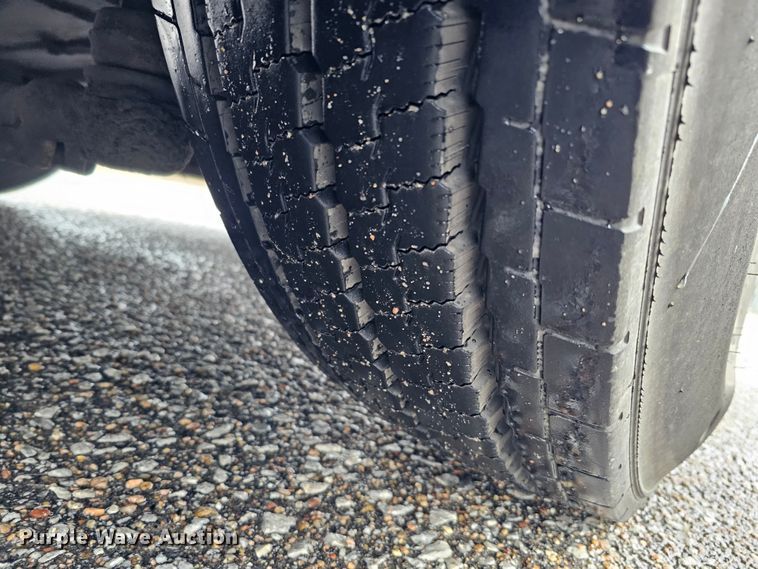 image for item DO4219 2006 Gillig G2B102N4  transit bus