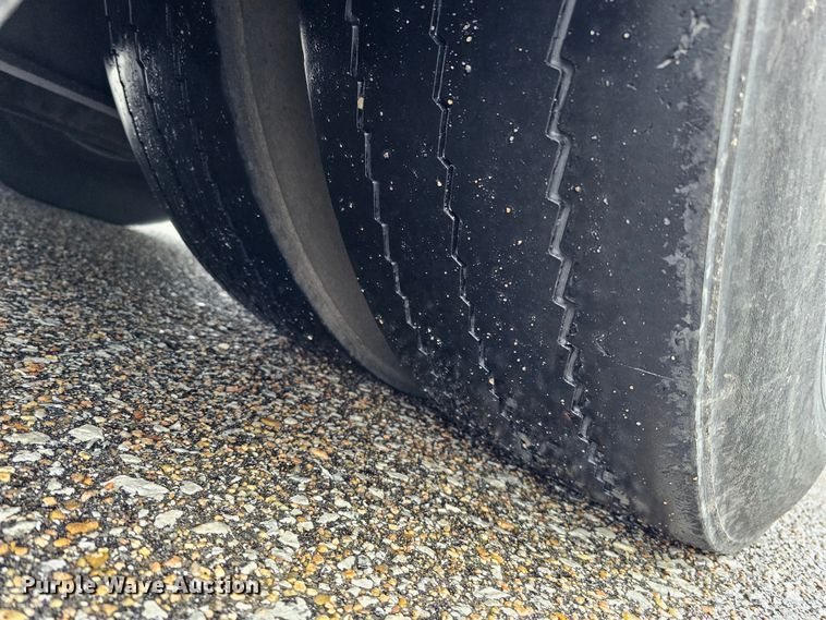 image for item DO4219 2006 Gillig G2B102N4  transit bus