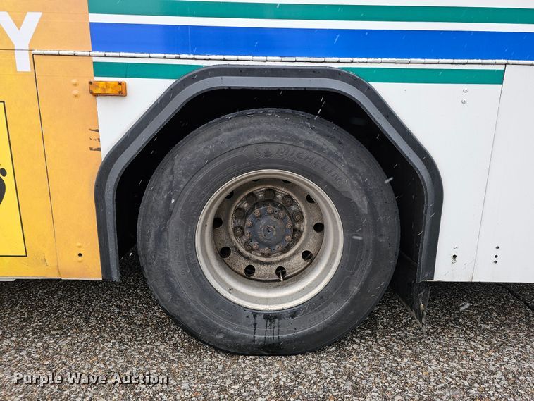 image for item DO4219 2006 Gillig G2B102N4  transit bus