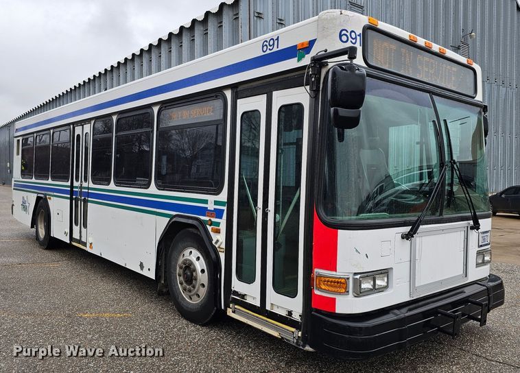 image for item DO4220 2006 Gillig G29B102N4  transit bus