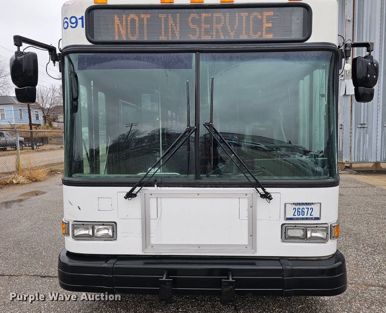image for item DO4220 2006 Gillig G29B102N4  transit bus