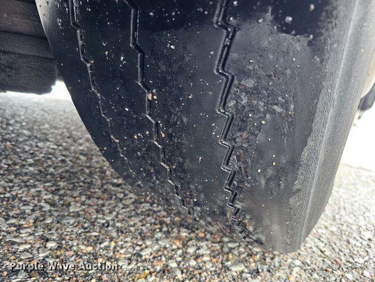 image for item DO4220 2006 Gillig G29B102N4  transit bus