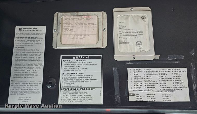 image for item DO4220 2006 Gillig G29B102N4  transit bus