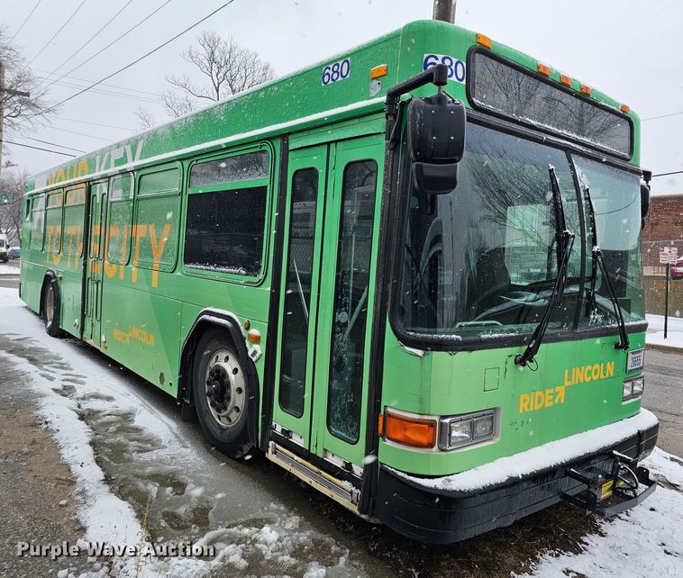 image for item DO4221 2006 Gillig G29B102N4  transit bus